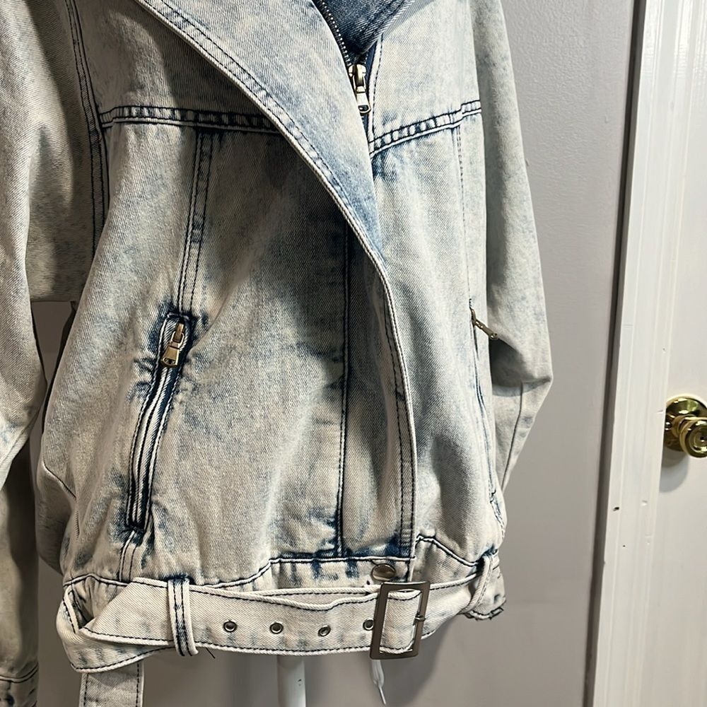 Forever 21 NWT acid wash vintage style light denim wash Jean jacket - S - Picture 5 of 15